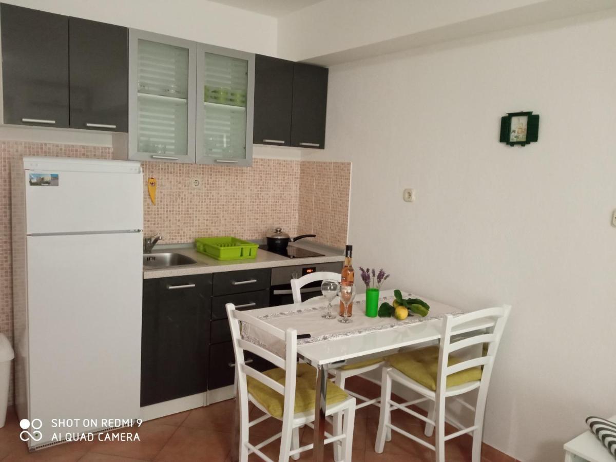 Ana Mari Apartamento Komiža